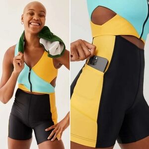 🆕️ Outdoor Voices SplashKnit 6" Cut Out Bodysuit in Capri/Mango/Black